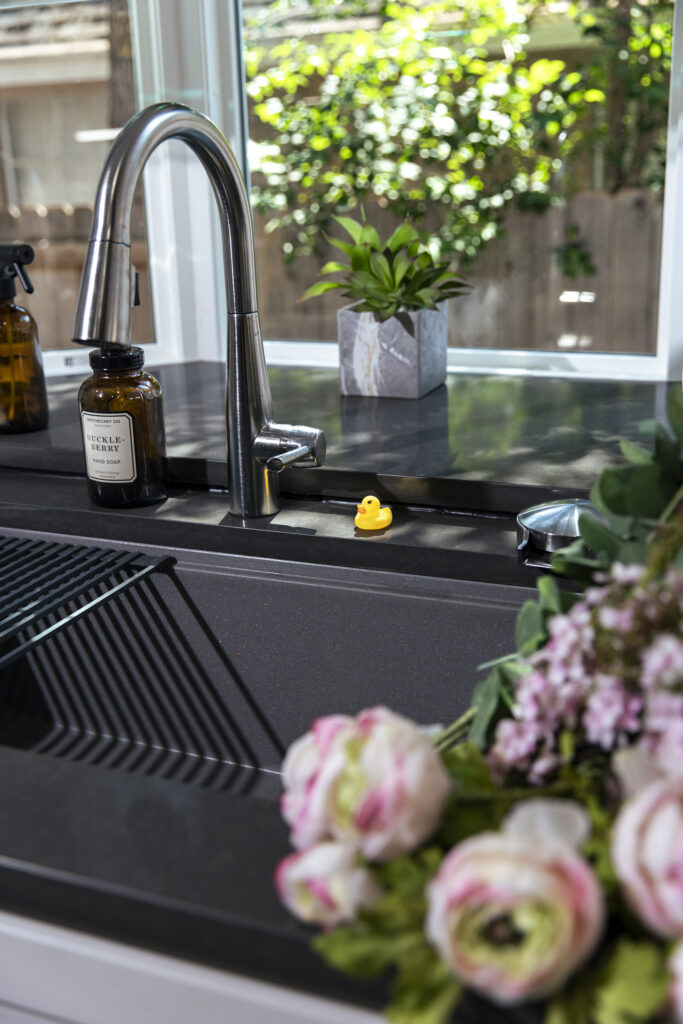 delta faucet sink kitchen remodel