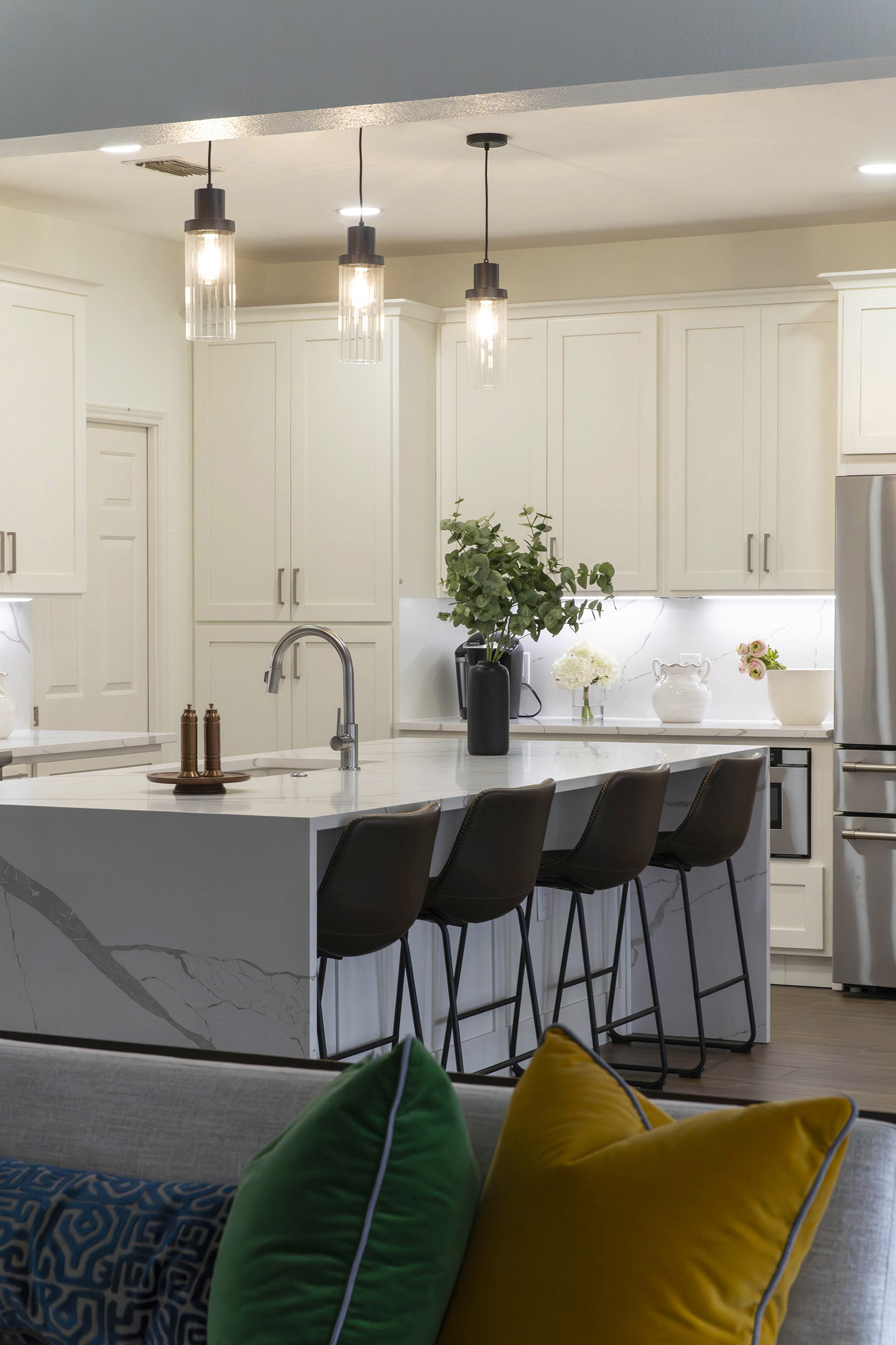 bar stools white kitchen pendant lights san antonio