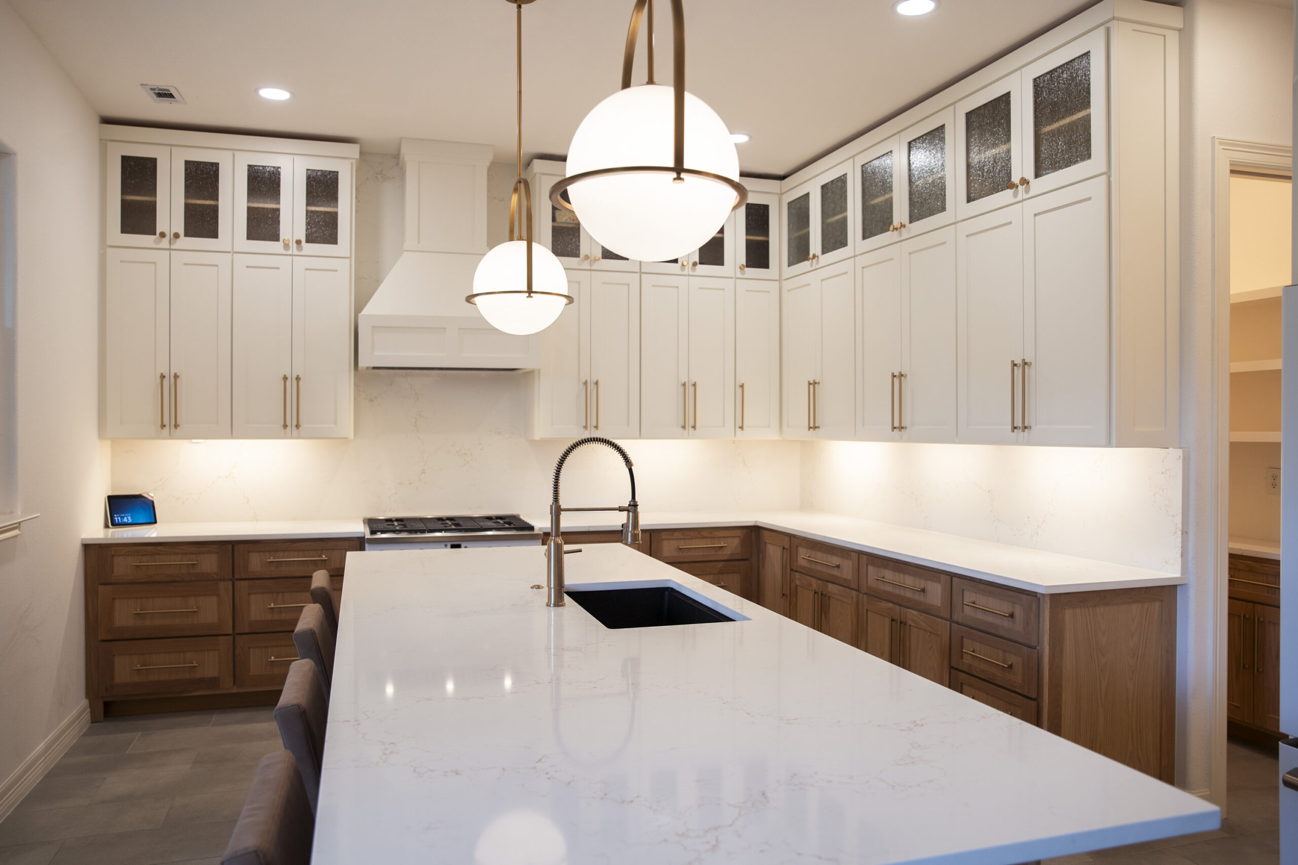kitchen island white gold pendant lights