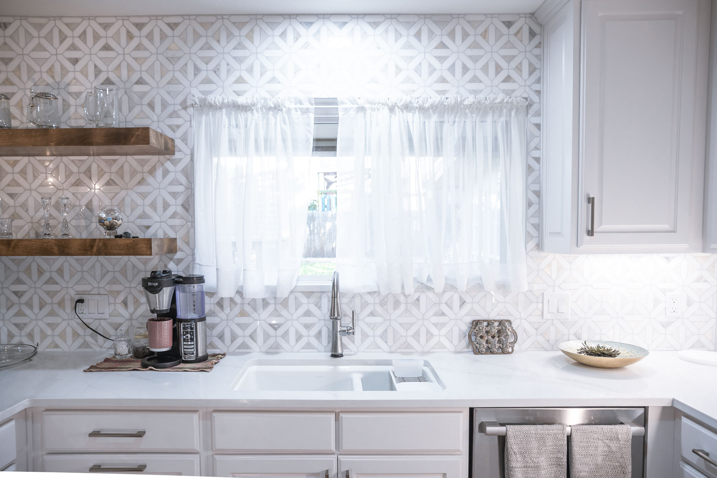 tile backsplash kitchen sink area