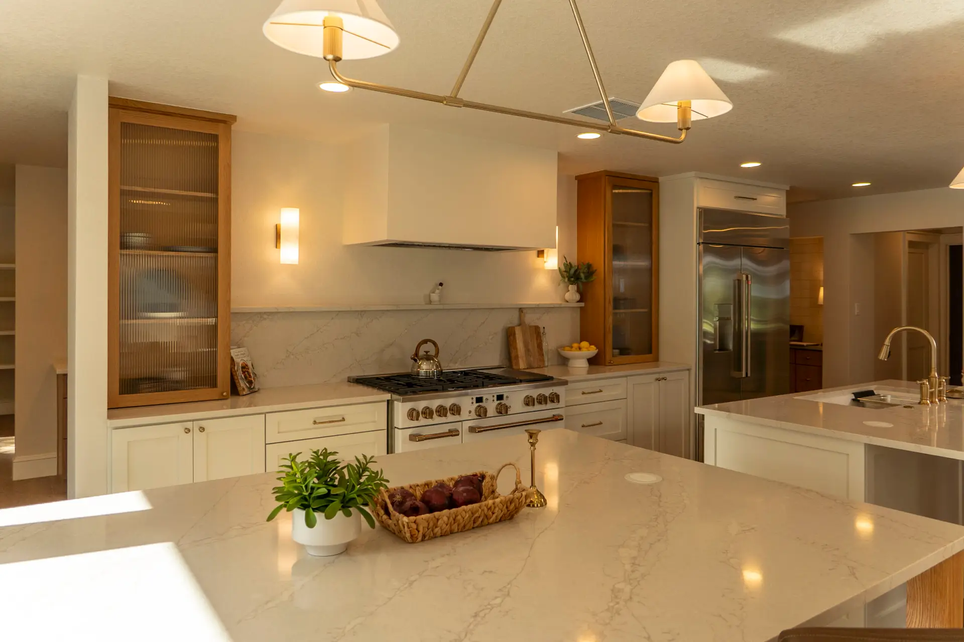 Contemporary Open Plan Kitchen Kitchen Remodel by Shaw Company Remodeling project photo 2