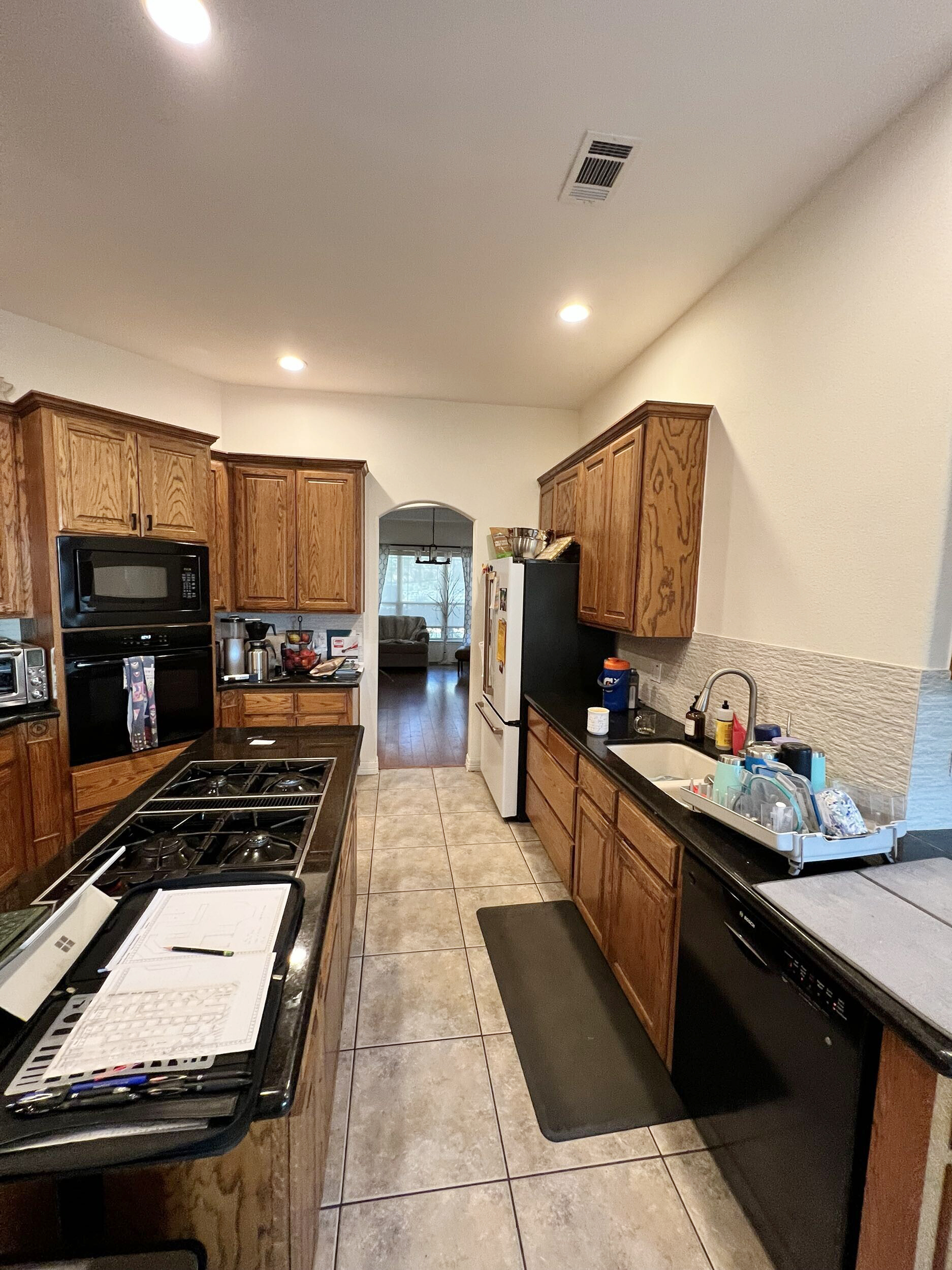 Golf Canyon kitchen before remodeling